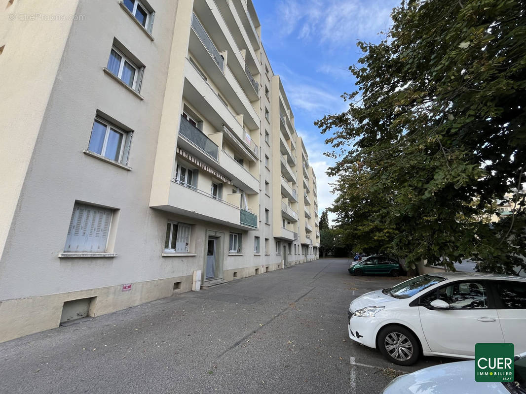 Appartement à BOURG-LES-VALENCE