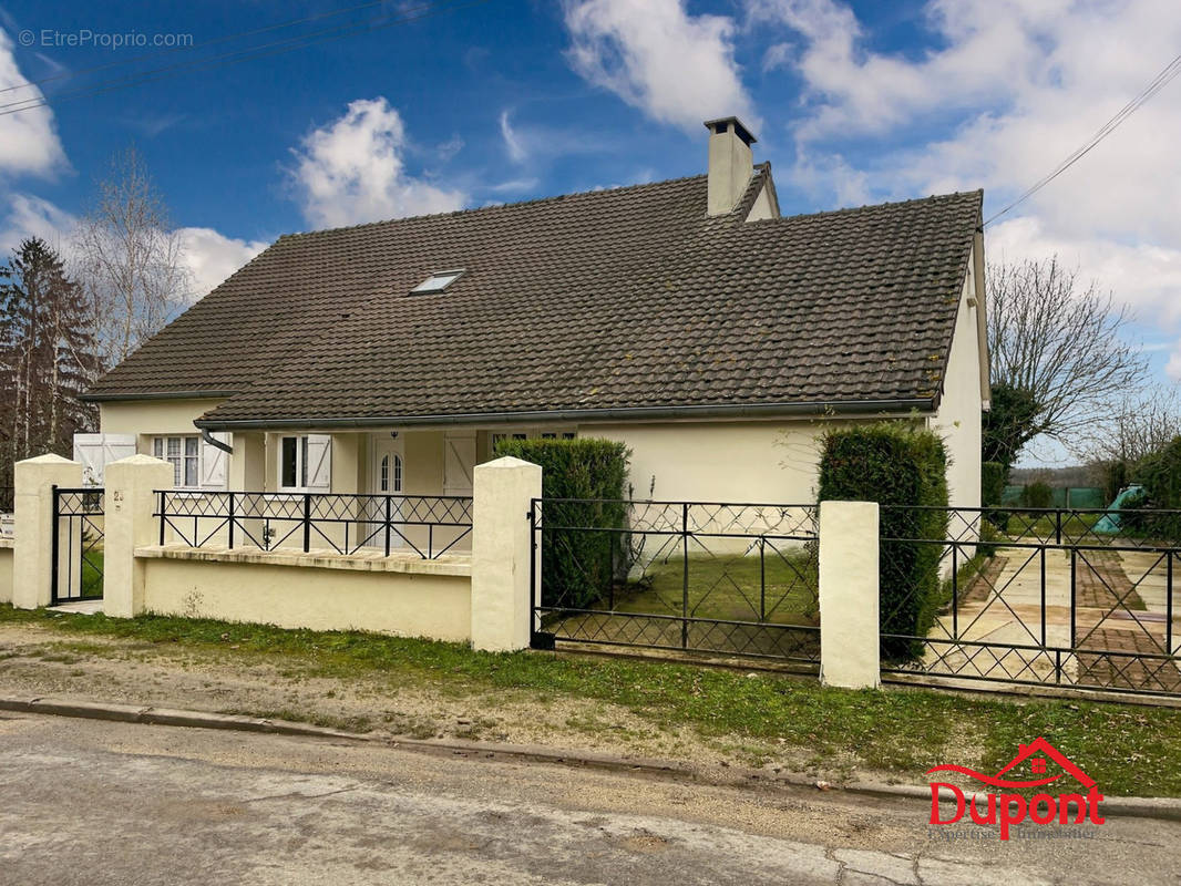 Maison à MELZ-SUR-SEINE