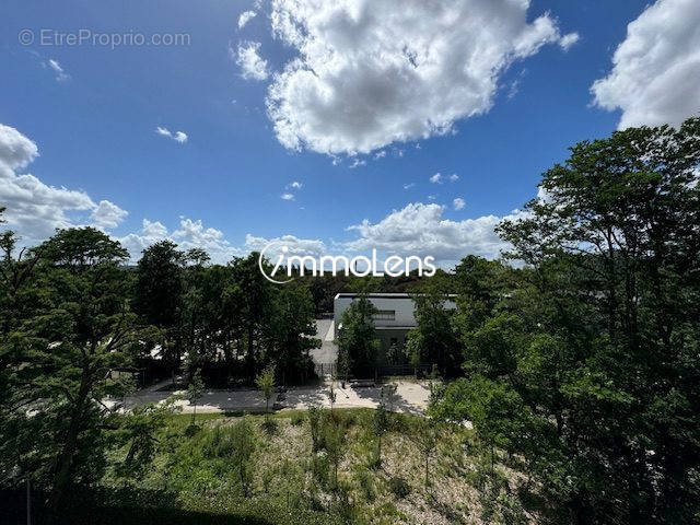 VUE  sur PISCINE OLYMPIQUE - Appartement à LENS