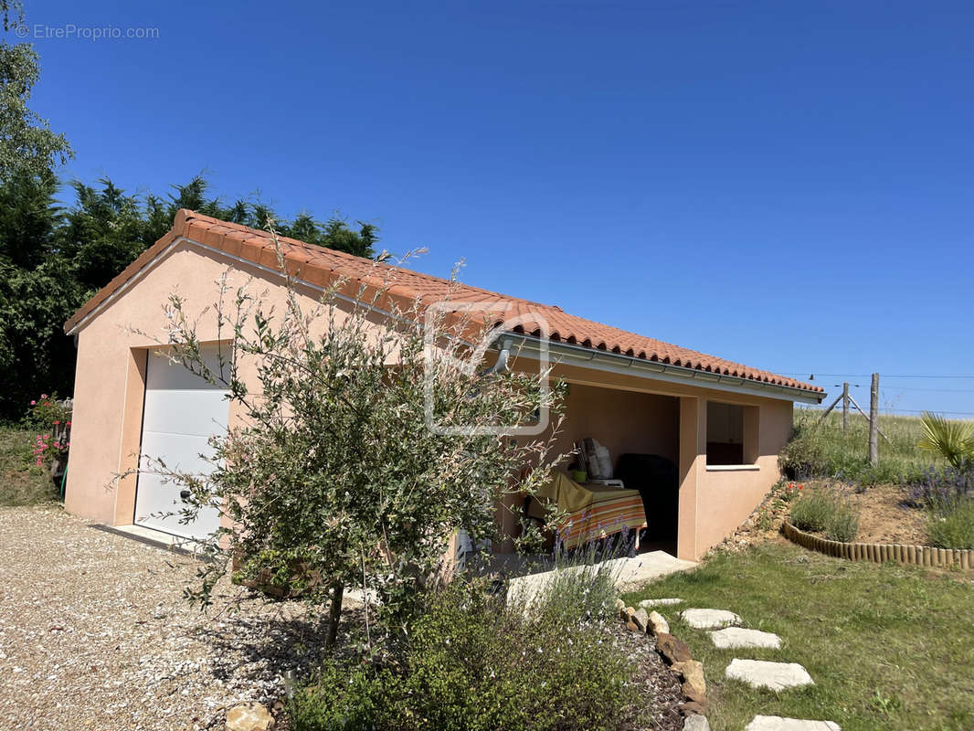 Maison à CENDRIEUX