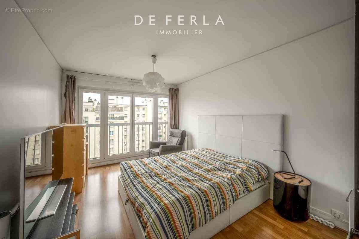 Appartement à PARIS-15E