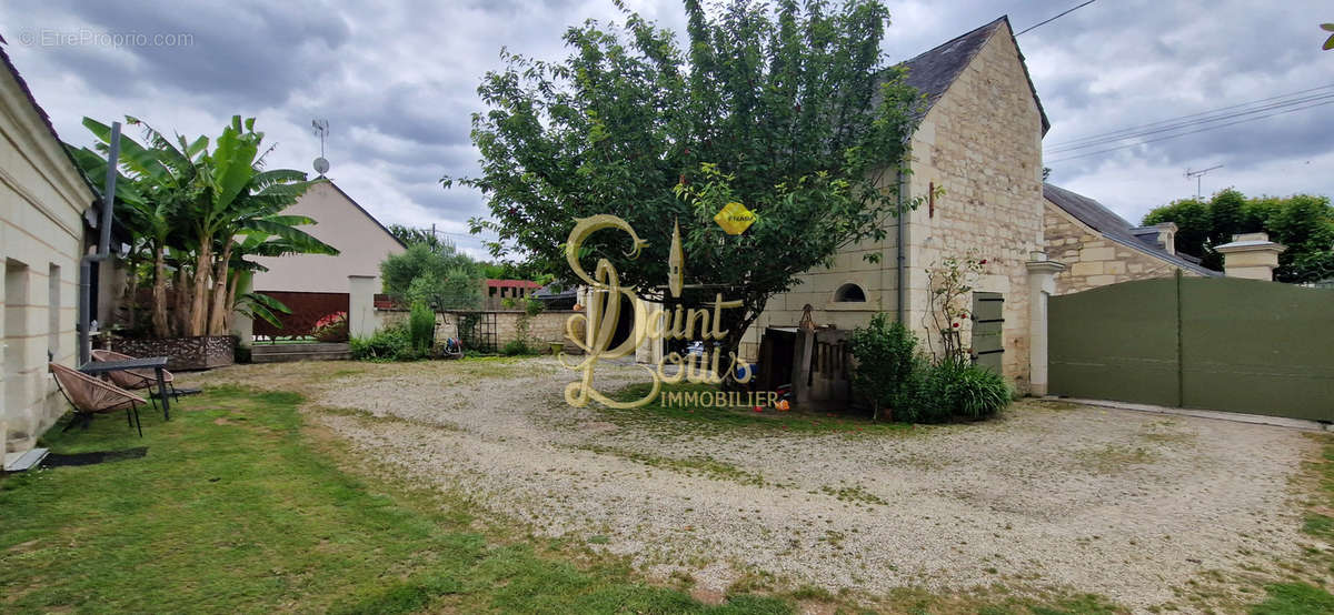 Maison à CHINON