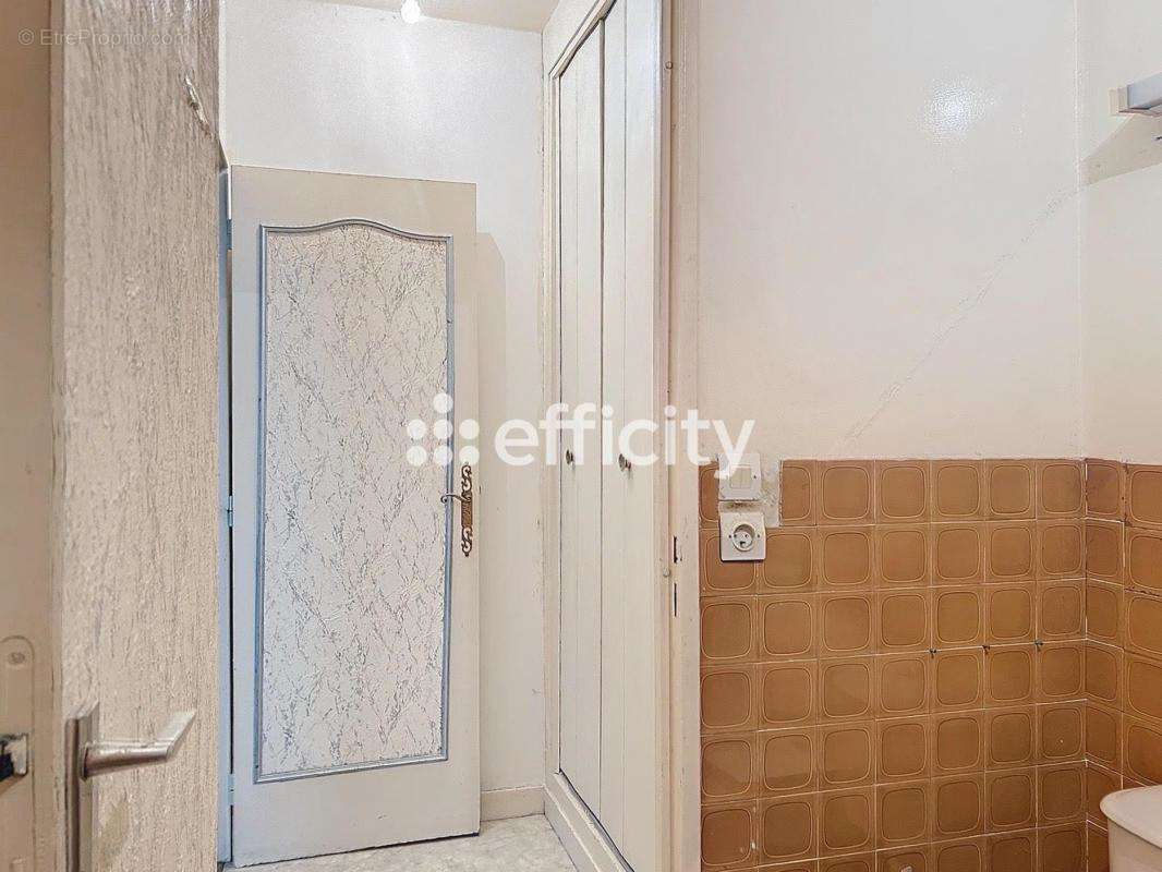 Appartement à PARIS-20E