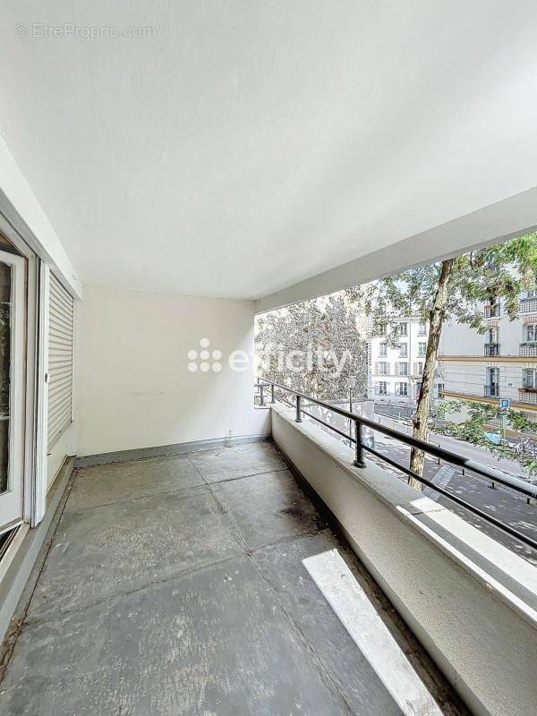 Appartement à PARIS-20E