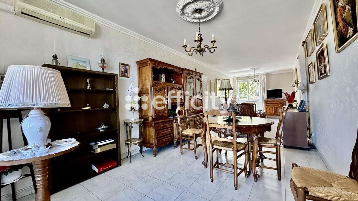 Appartement à MARSEILLE-9E