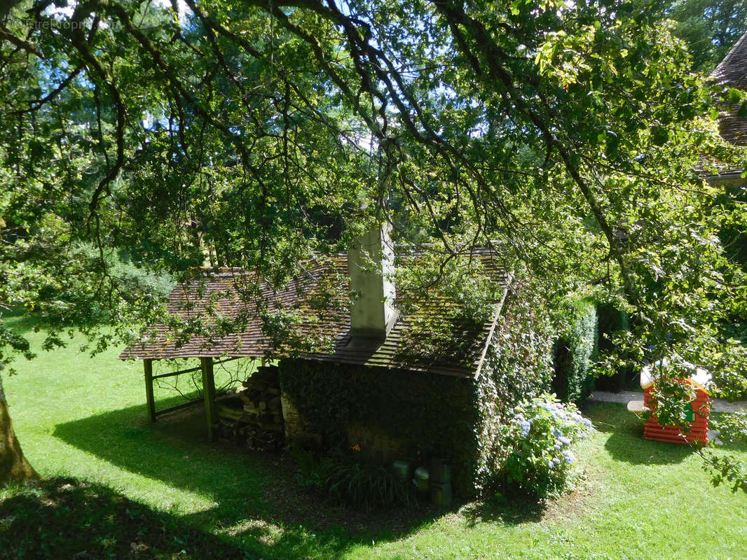 Maison à COUSSAC-BONNEVAL