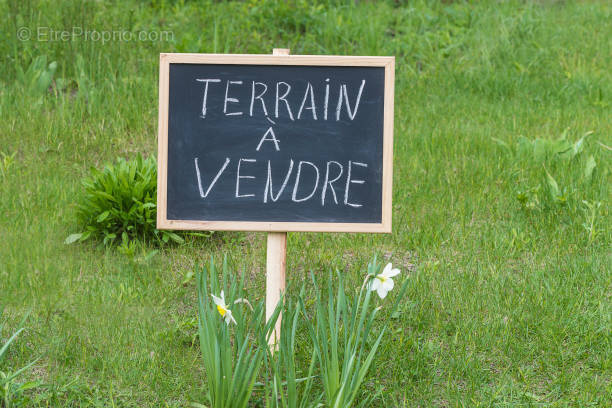 Terrain à TREGASTEL