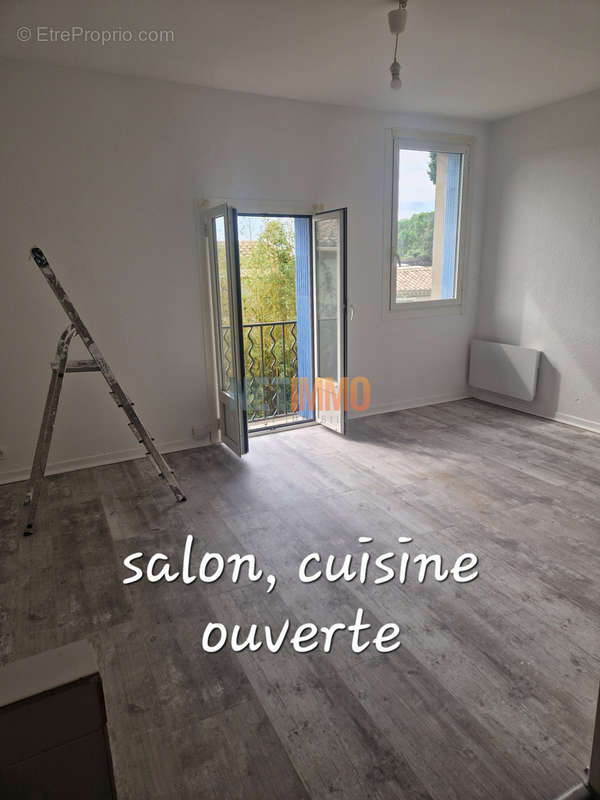 Appartement à GALLARGUES-LE-MONTUEUX