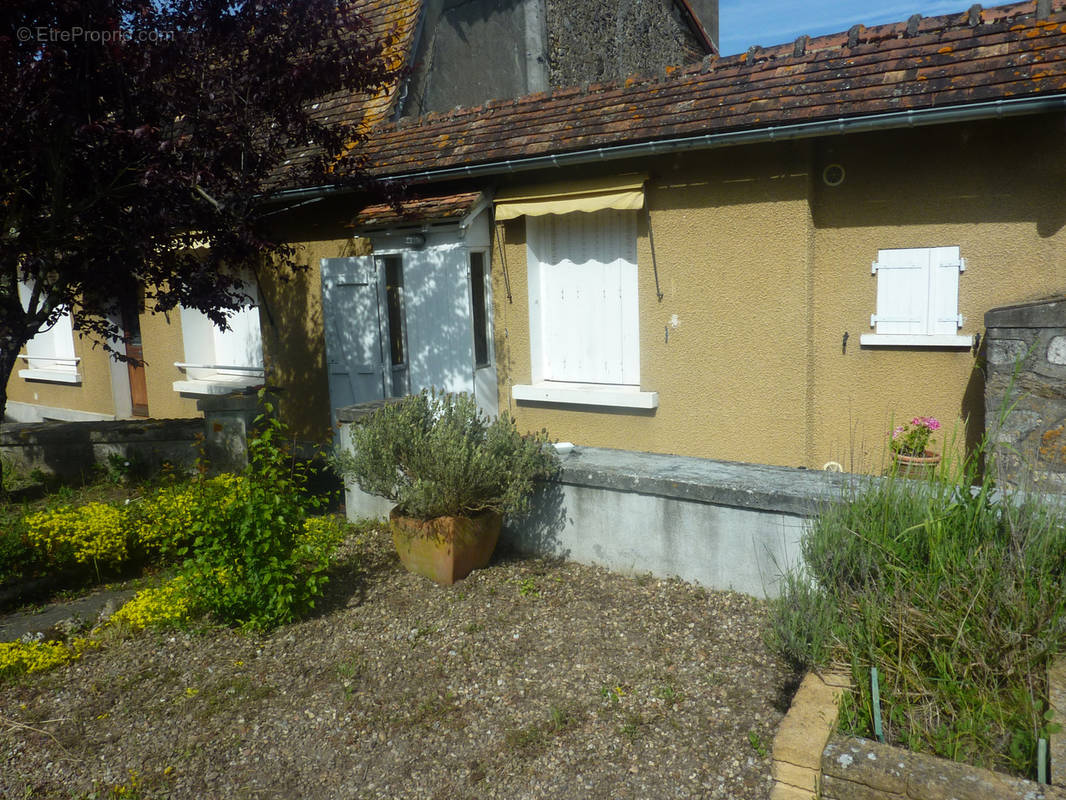 Maison à MONTMORILLON