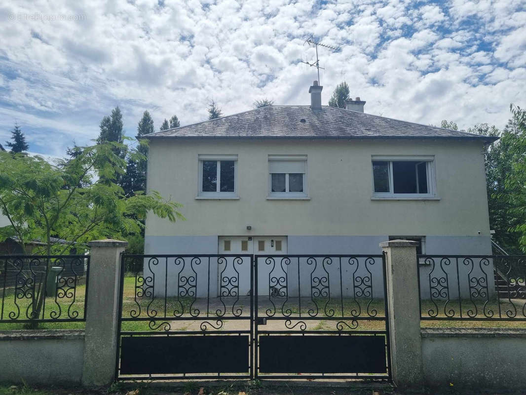 Maison à SAVIGNY-SUR-BRAYE