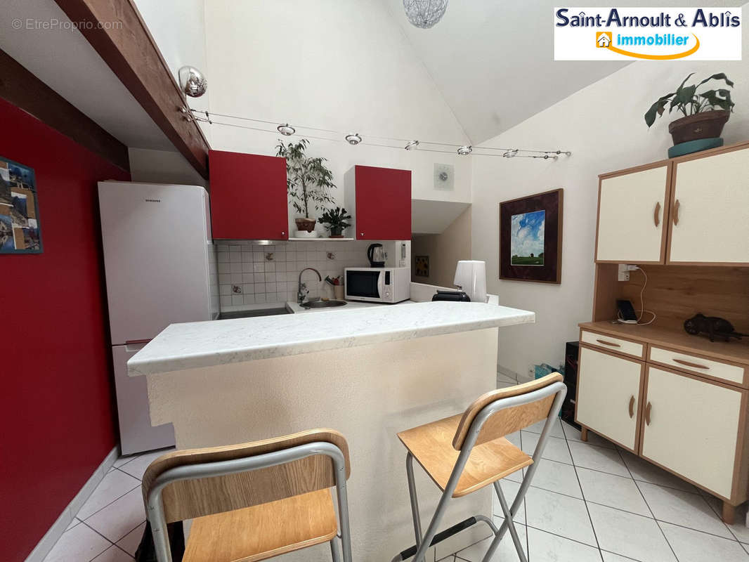 Appartement à SAINT-ARNOULT-EN-YVELINES