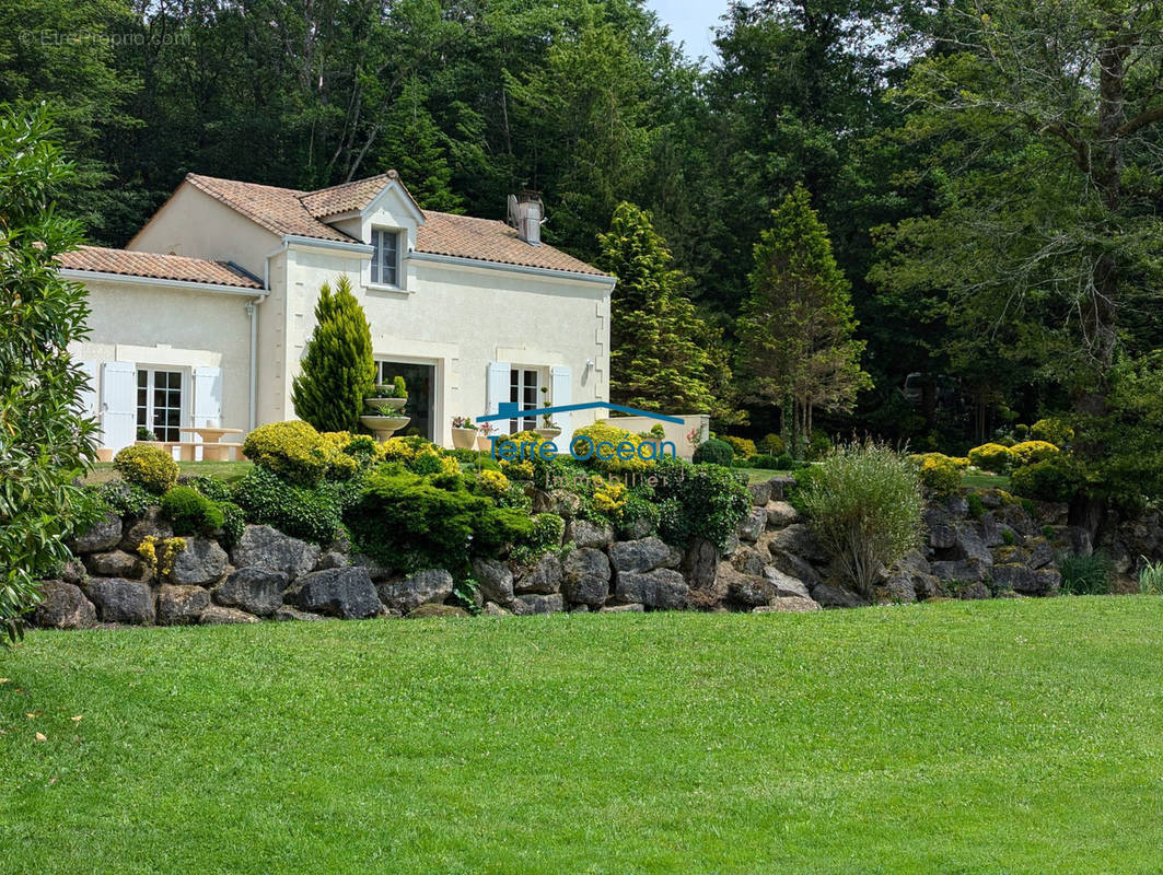 Maison à ROUGNAC