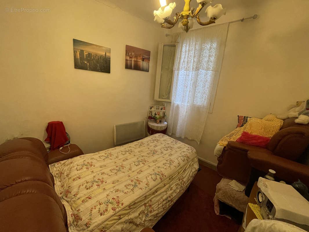 Appartement à MARSEILLE-3E