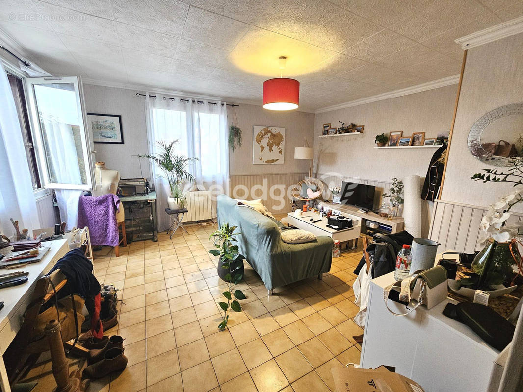 Appartement à PIERRELAYE