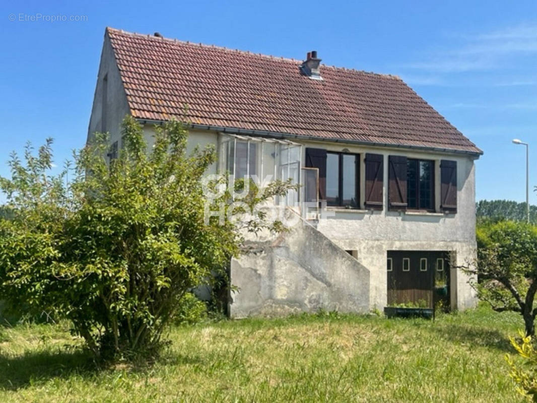 Maison à MARIGNY