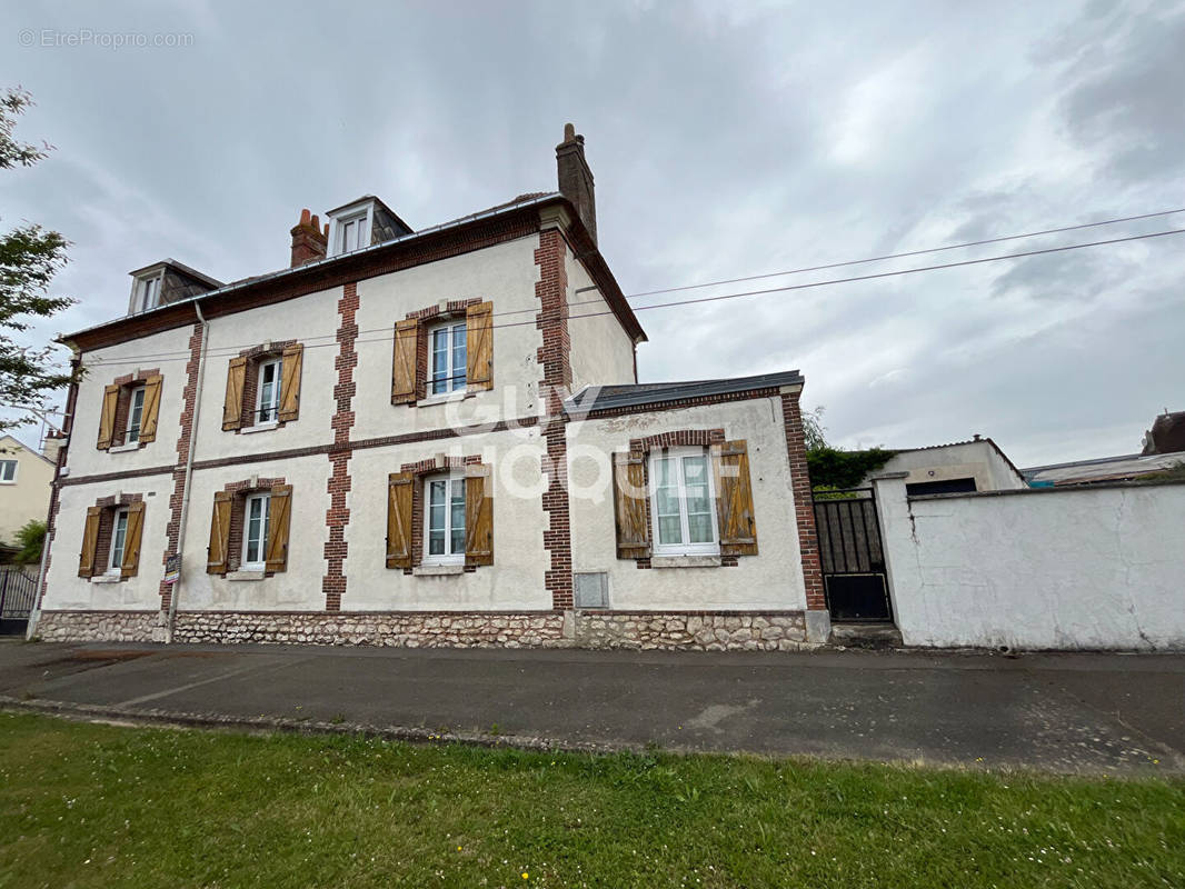 Maison à CHATEAUDUN