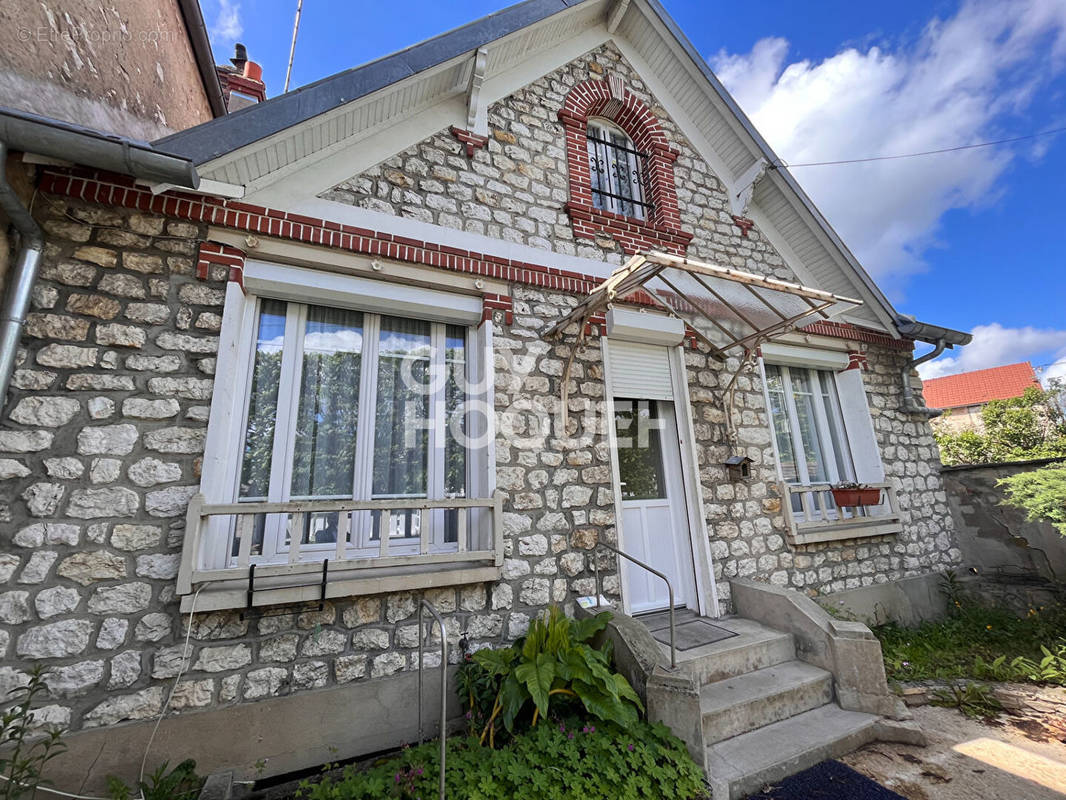 Maison à MORET-SUR-LOING