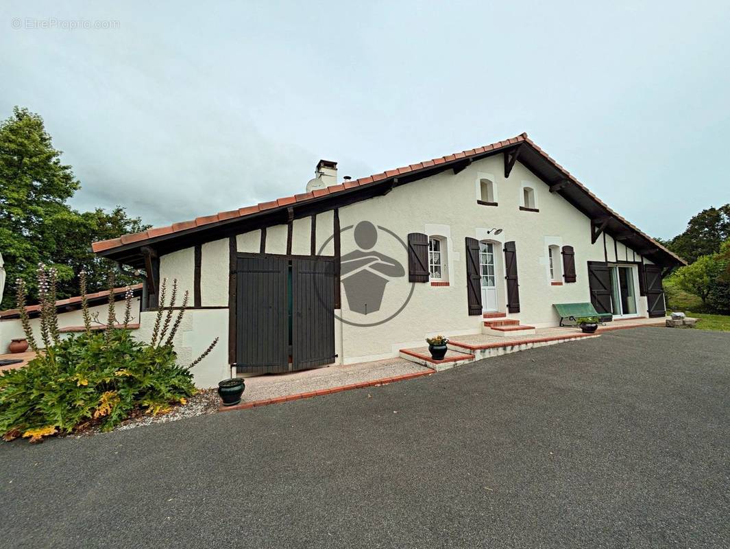 Maison à GAMARDE-LES-BAINS