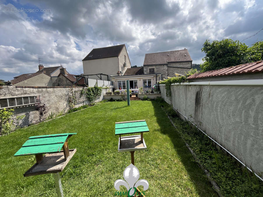 Maison à PLOMBIERES-LES-DIJON