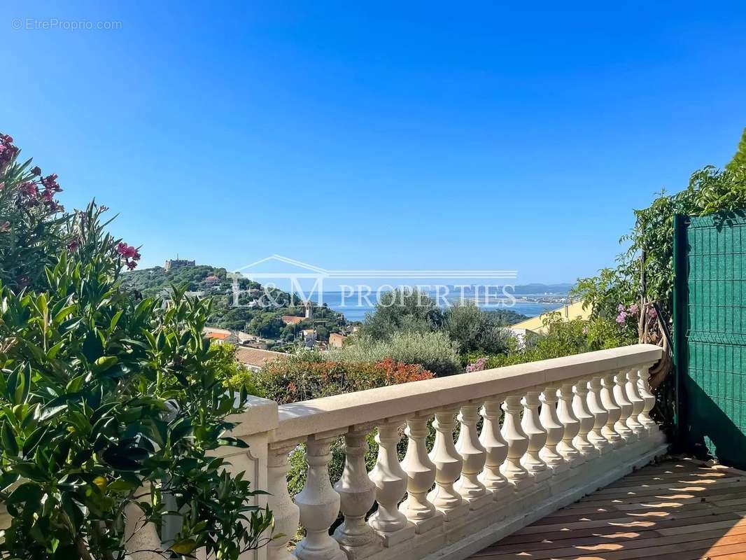 Appartement à VILLEFRANCHE-SUR-MER