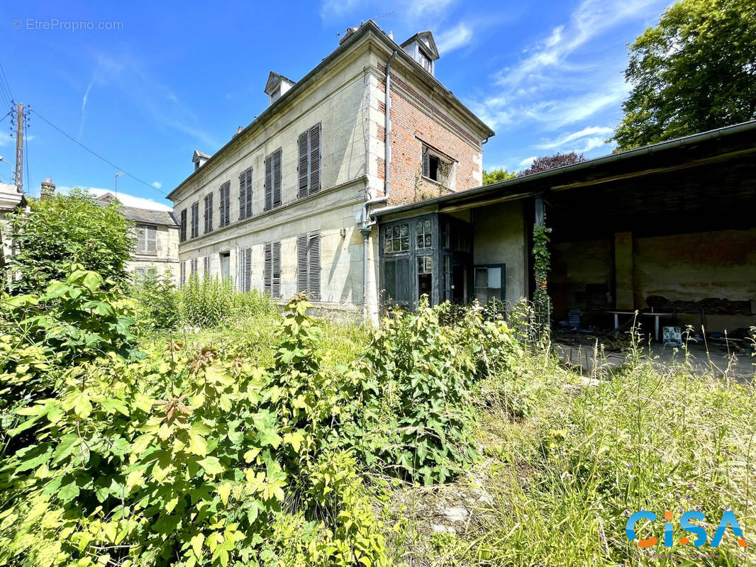 Maison à NEUILLY-EN-THELLE