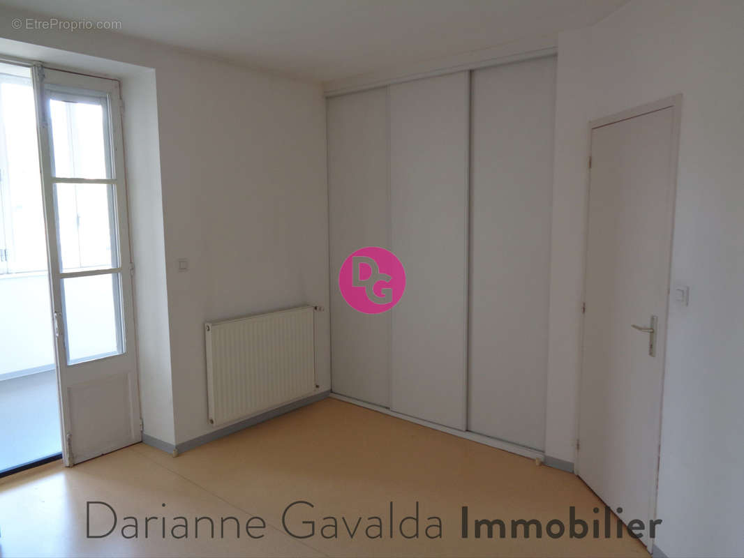 Appartement à DECAZEVILLE