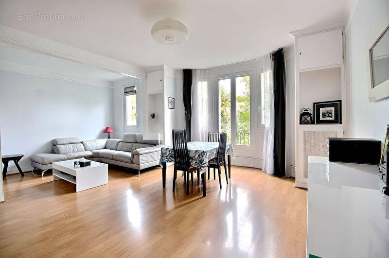 Appartement à SURESNES