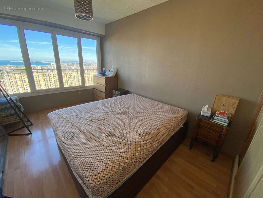 Appartement à MARSEILLE-9E