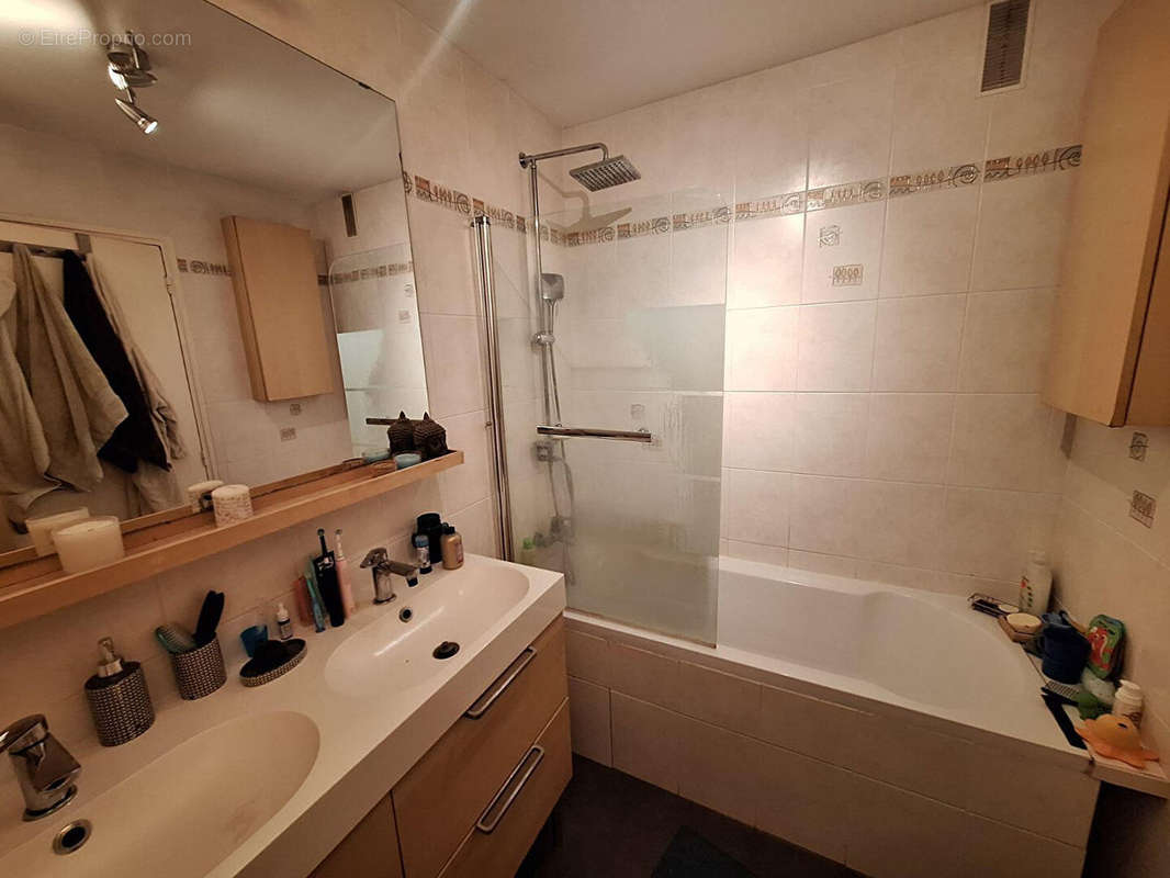 Appartement à MARSEILLE-9E