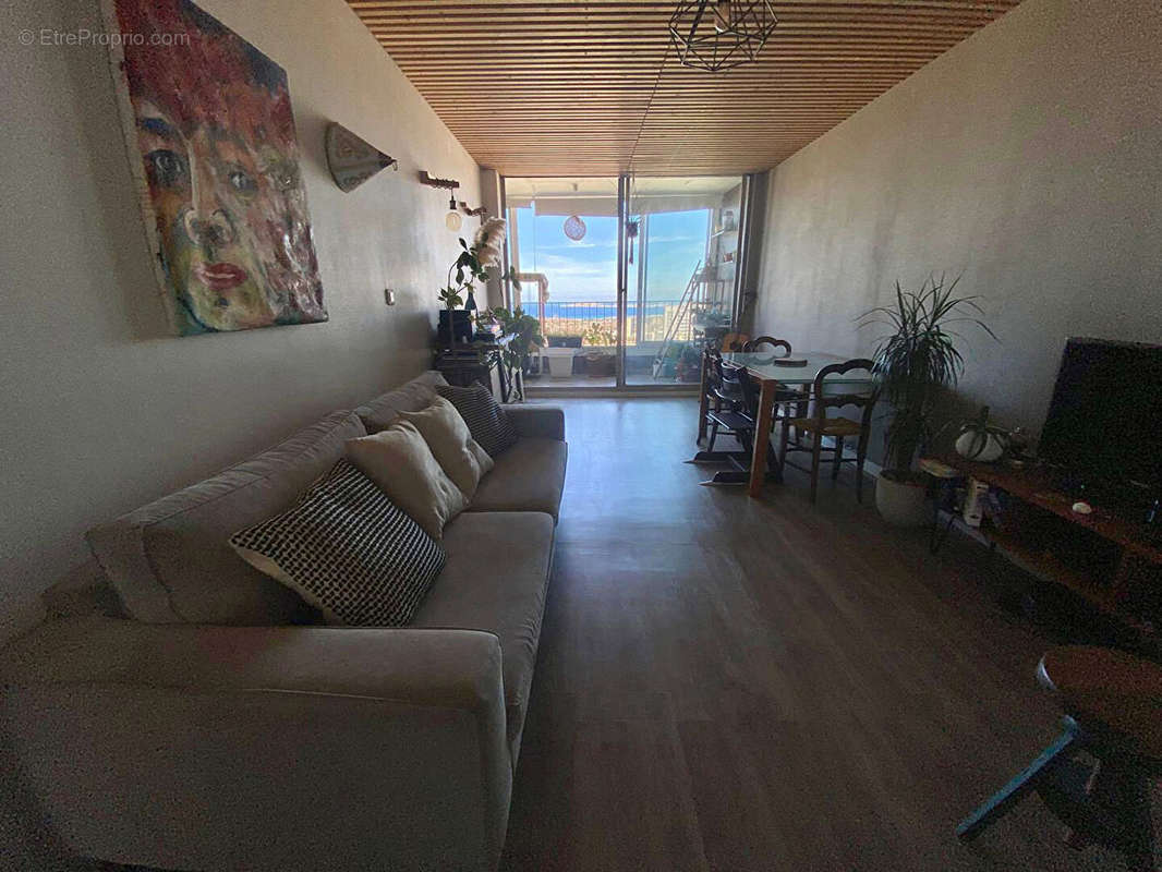 Appartement à MARSEILLE-9E