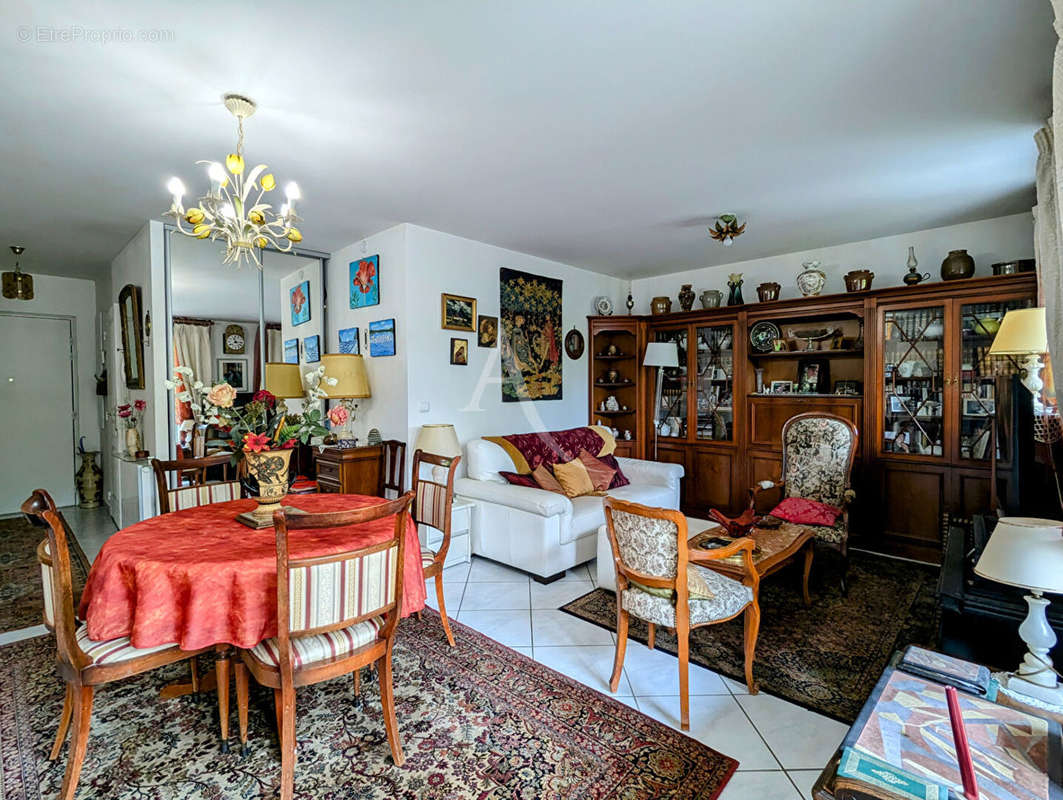 Appartement à VAIRES-SUR-MARNE