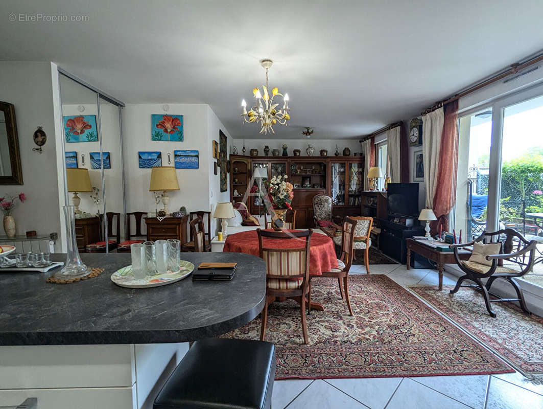 Appartement à VAIRES-SUR-MARNE