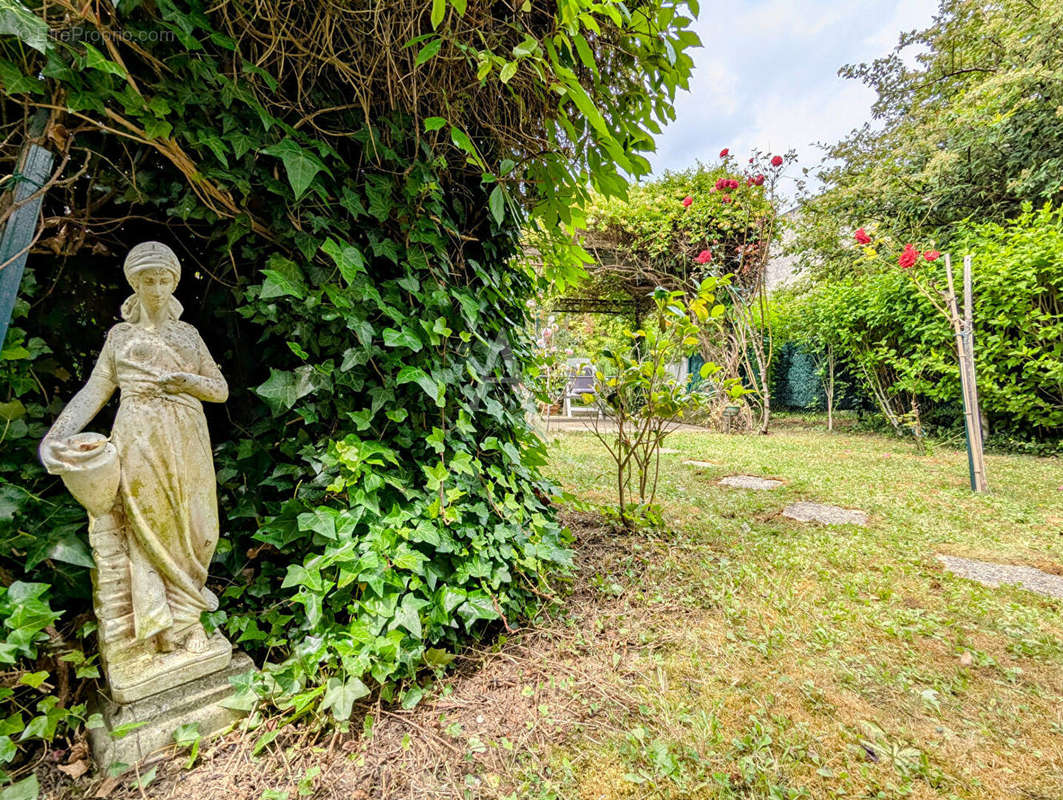 Appartement à VAIRES-SUR-MARNE