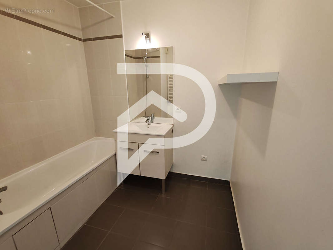 Appartement à COLOMBES