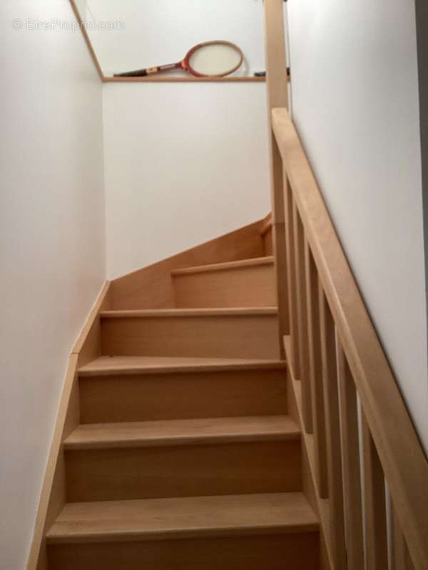 ESCALIER ETAGE - Maison à LE VERDON-SUR-MER