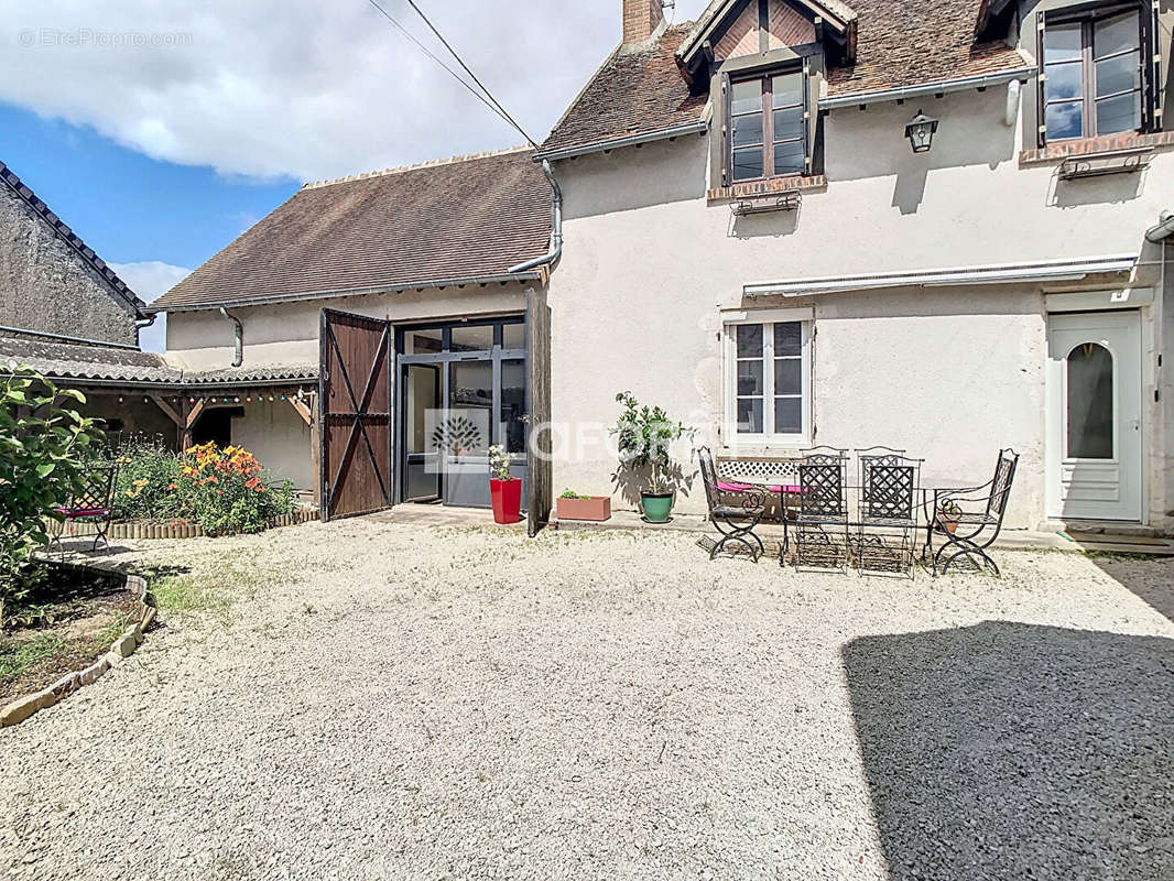 Maison à SAINT-CLAUDE-DE-DIRAY