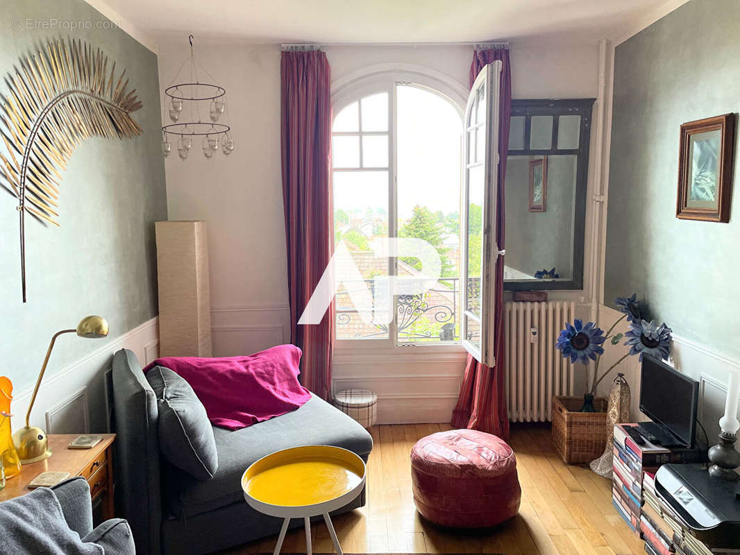 Appartement à ENGHIEN-LES-BAINS