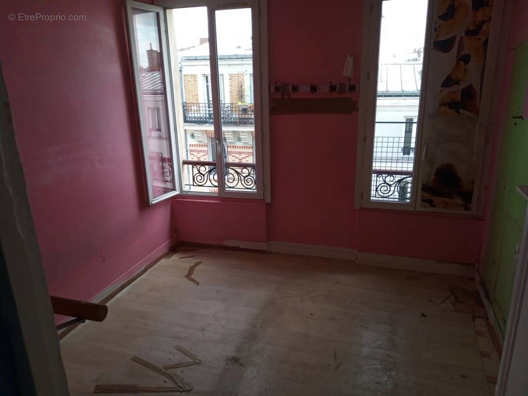 Appartement à PARIS-20E