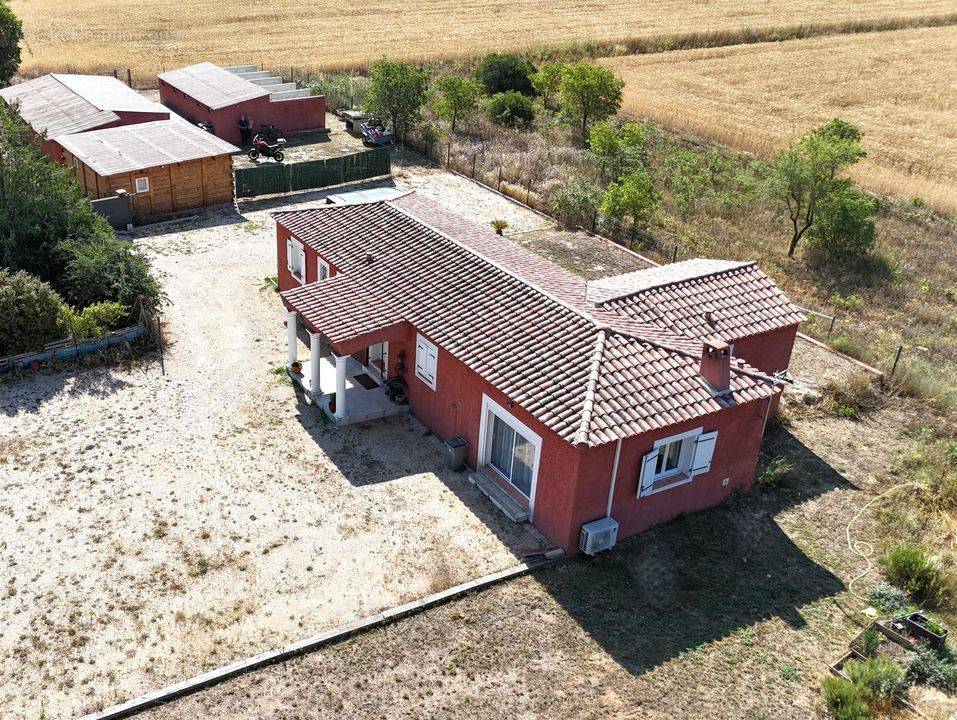 CUGES LES PINS-MAISON-A VENDRE-TERRAIN 1500M²-CALME-PROXIMITE - Maison à CUGES-LES-PINS