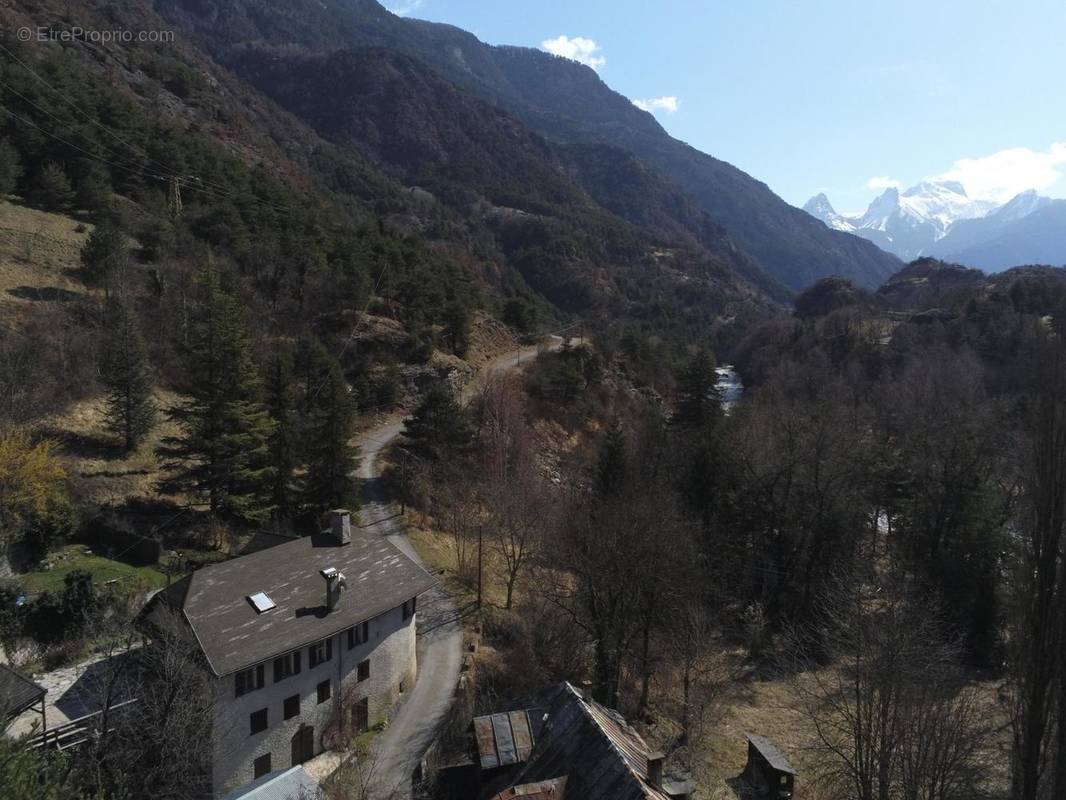 Photo 1 - Appartement à LE LAUZET-UBAYE