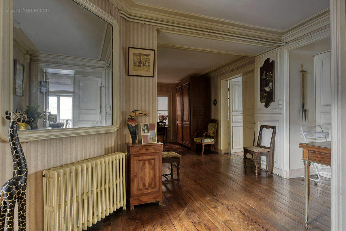 Appartement à VERSAILLES