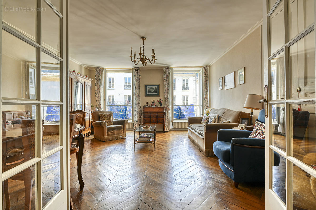 Appartement à VERSAILLES