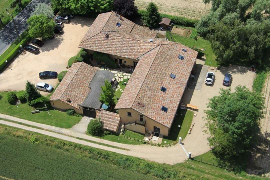 Maison à AMBERIEUX-EN-DOMBES