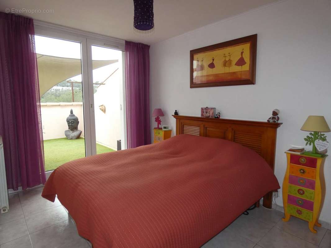 Appartement à VALBONNE