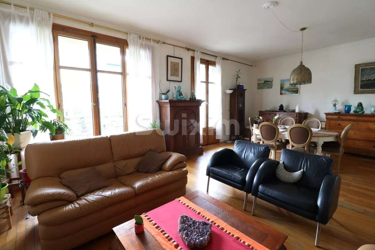 Appartement à EVIAN-LES-BAINS