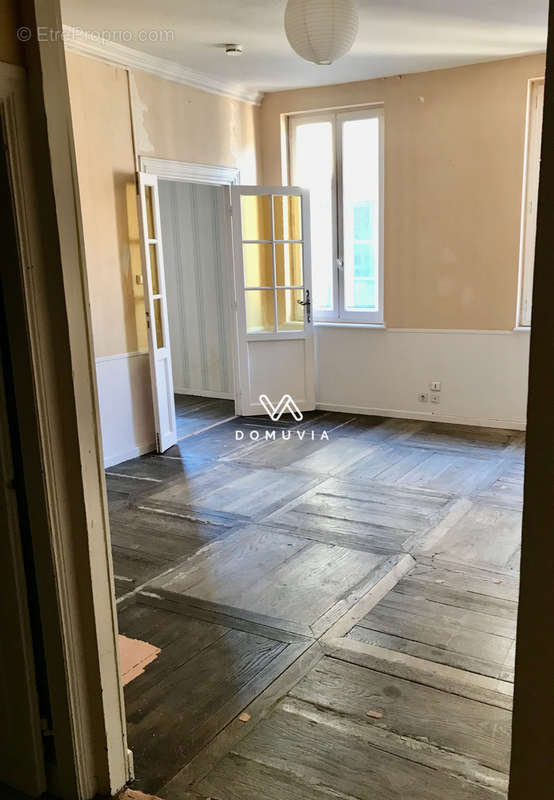 Appartement à VILLEFRANCHE-DE-ROUERGUE