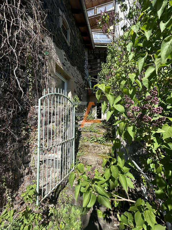 Maison à LE MONASTIER-SUR-GAZEILLE