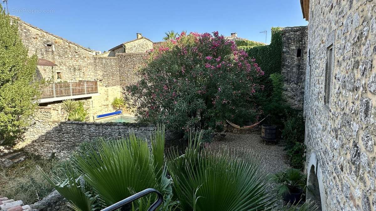 Maison à UZES