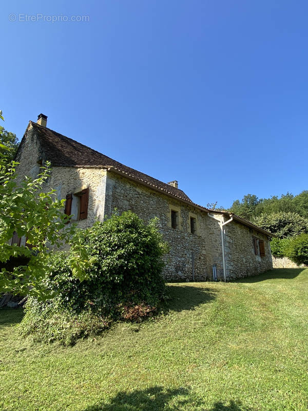 Maison à QUEYSSAC