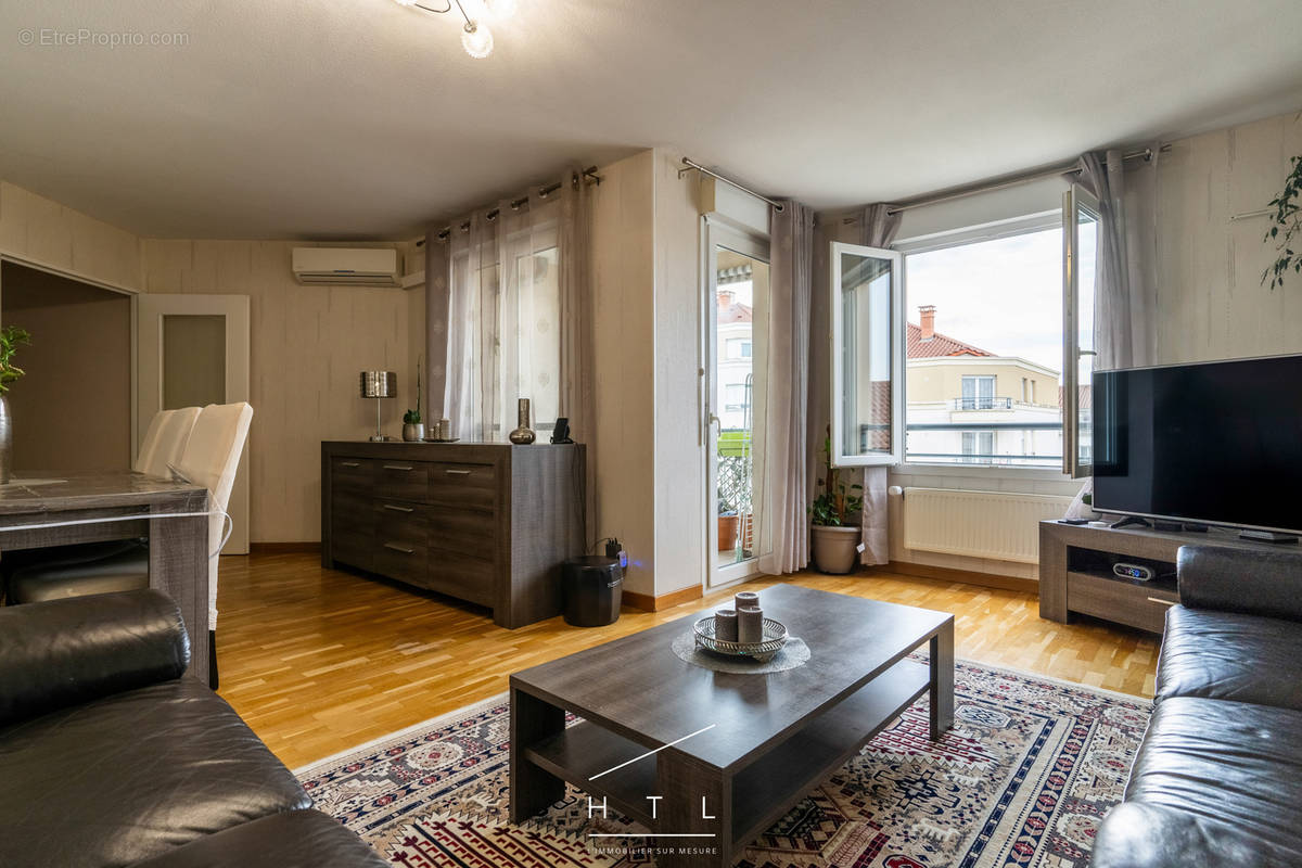 Appartement à LYON-8E